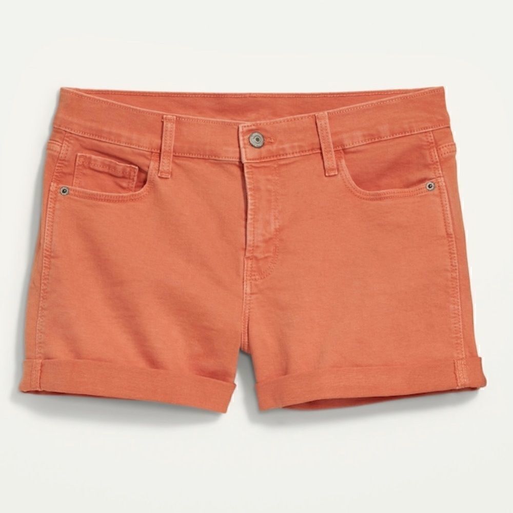 Old Navy Mid Rise Boyfriend Jean Shorts - Picture 3 of 6
